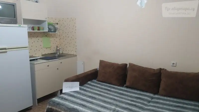 Бурнаковская улица, 77