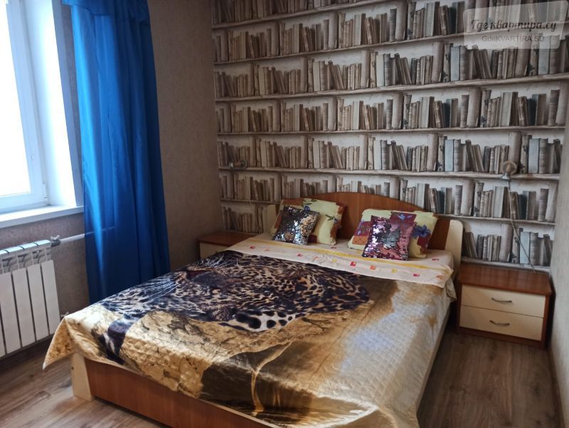 Взлётная улица, 8