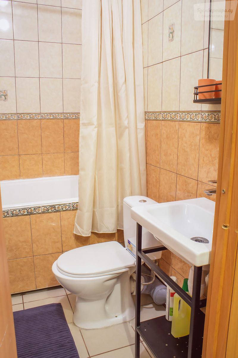 проспект Королёва, 7