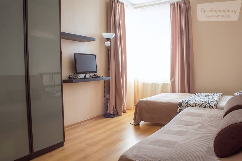 проспект Королёва, 7