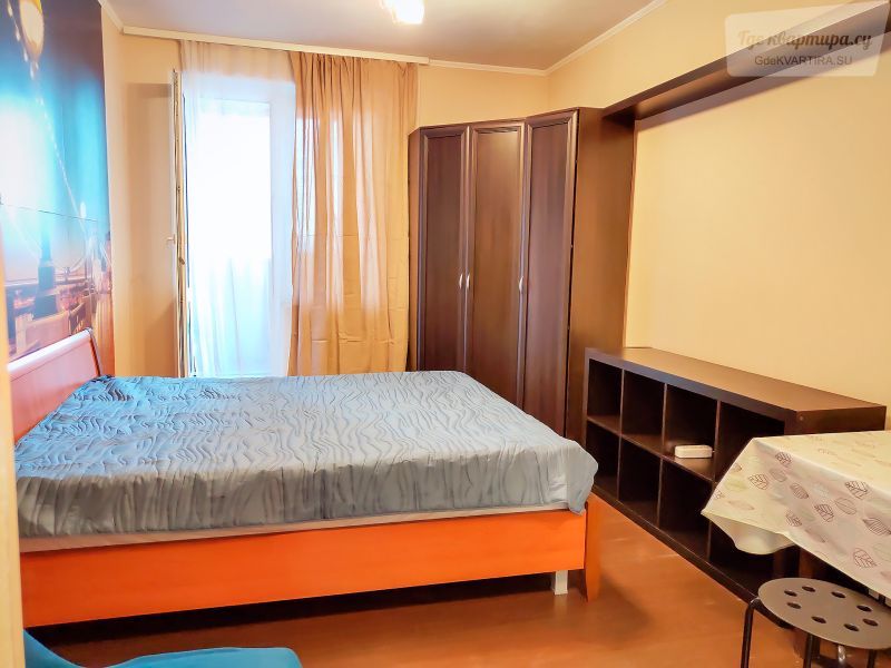 проспект Королёва, 7