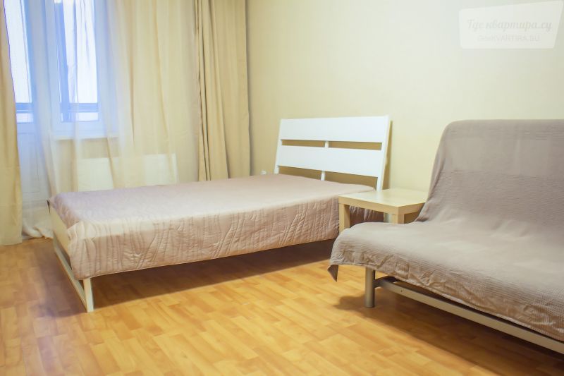 проспект Королёва, 7