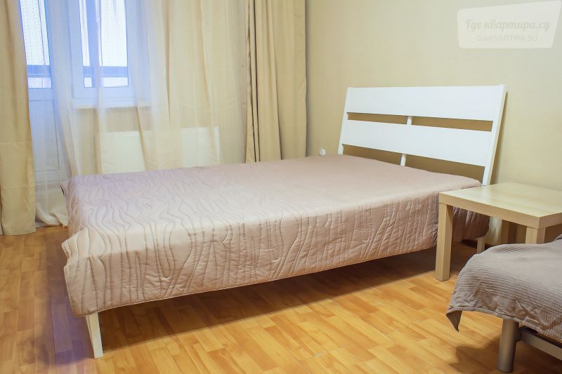 проспект Королёва, 7