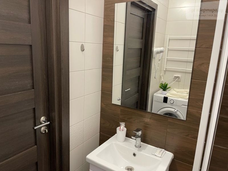 Уральская улица, 21к1