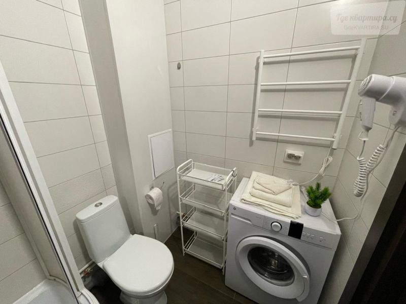 Уральская улица, 21к1