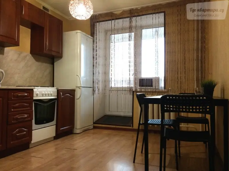 улица Евдокимова, 37