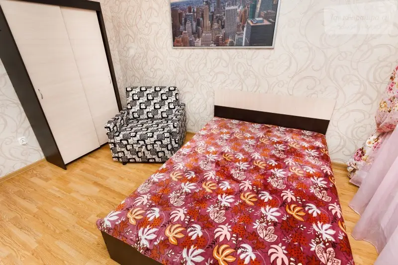 улица Хохрякова, 100