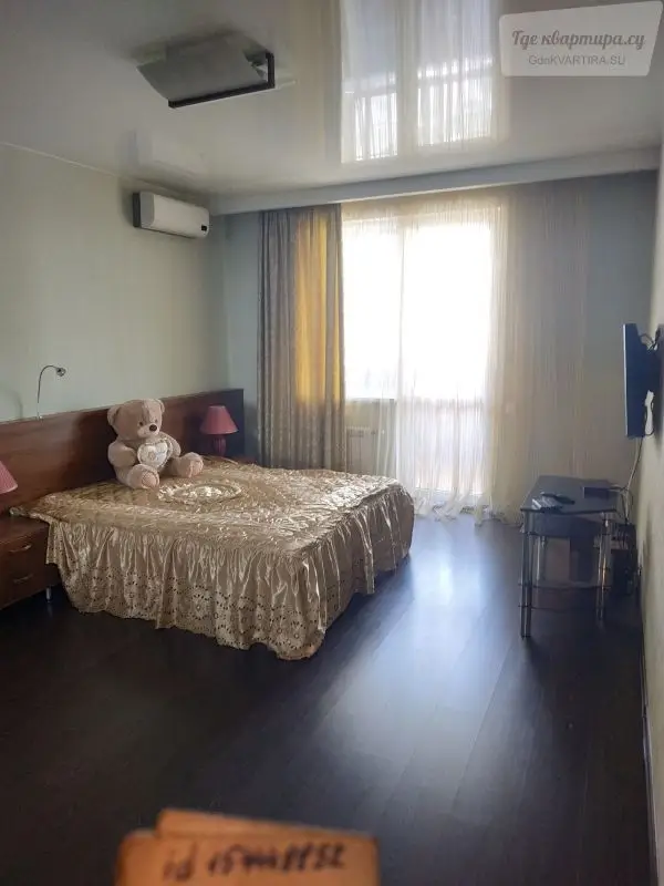 Новороссийская улица, 5