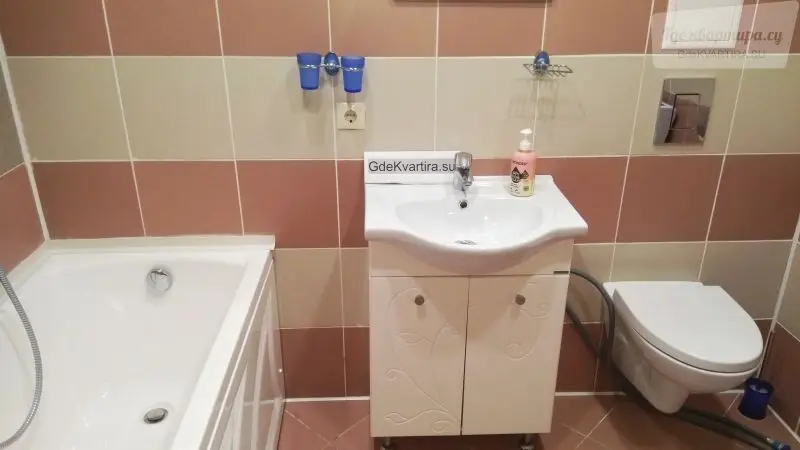 Строгинский бульвар, 4